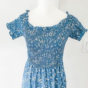 Pretty blue spring MIDI dress